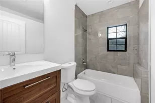 1633 Fourcade St, Houston, TX 77023 - Photo 6