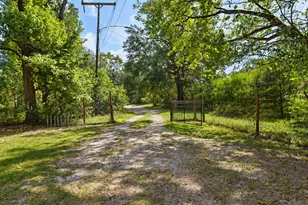 508 W 1st St, Corrigan, TX 75939 - Photo 28