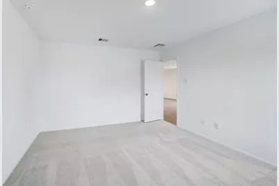 8907 Estes Lake Drive, Baytown, TX 77521 - Photo 6