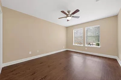 65 Scarlet Woods Court, The Woodlands, TX 77380 - Photo 18