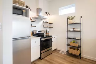 3824 Fulton St, Houston, TX 77009 - Photo 6