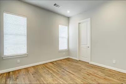 1040 W 26th Street #B, Houston, TX 77008 - Photo 14