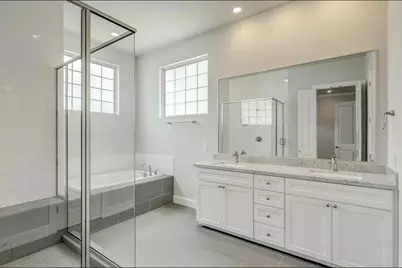 1040 W 26th Street #B, Houston, TX 77008 - Photo 10