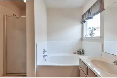 5722 W Harrow Drive, Houston, TX 77084 - Photo 2