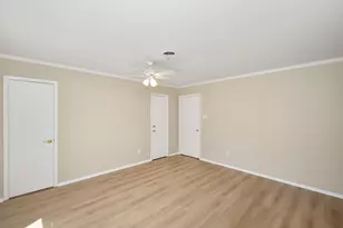 9515 Beverly Hill St, Houston, TX 77063 - Photo 28