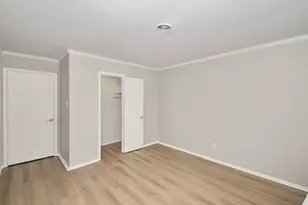 9515 Beverly Hill St, Houston, TX 77063 - Photo 20