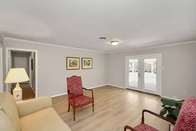 9515 Beverlyhill Street, Houston, TX 77063 - Photo 10