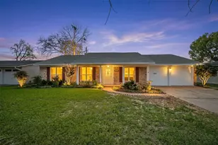 9515 Beverly Hill St, Houston, TX 77063 - Photo 1