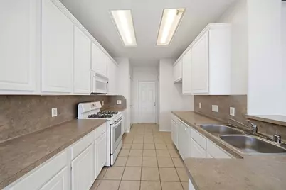 8915 Elm Drake Lane, Humble, TX 77338 - Photo 14