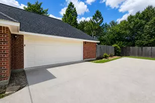 12311 Fisher Dr, Mont Belvieu, TX 77523 - Photo 34