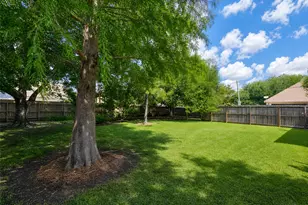 12311 Fisher Dr, Mont Belvieu, TX 77523 - Photo 2