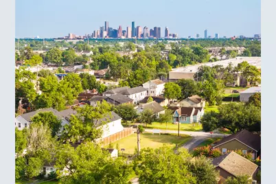 4420 Ashland Street, Houston, TX 77018 - Photo 1