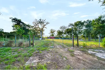 25044 S Leitrim St Street, Hempstead, TX 77445 - Photo 6
