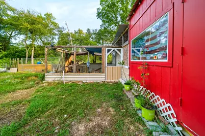 25044 S Leitrim St Street, Hempstead, TX 77445 - Photo 4