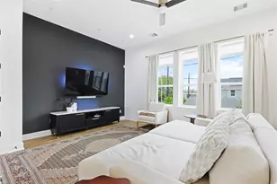 730 E 33rd St, Houston, TX 77022 - Photo 10