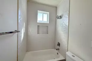 1213 32nd St, Galveston, TX 77550 - Photo 10