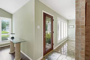 611 Forest Lake Dr, Seabrook, TX 77586 - Photo 4