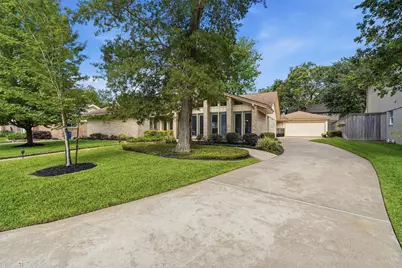 611 Forest Lake Drive, Seabrook, TX 77586 - Photo 2