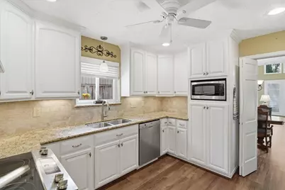 611 Forest Lake Drive, Seabrook, TX 77586 - Photo 14