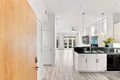 1901 Post Oak Boulevard #1501, Houston, TX 77056 - Photo 2