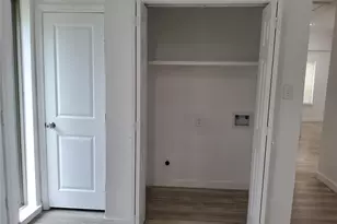 8609 Homewood Ln, Houston, TX 77028 - Photo 12