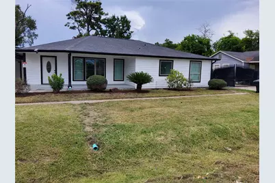 8609 Homewood Lane, Houston, TX 77028 - Photo 2