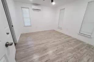 8609 Homewood Ln, Houston, TX 77028 - Photo 28