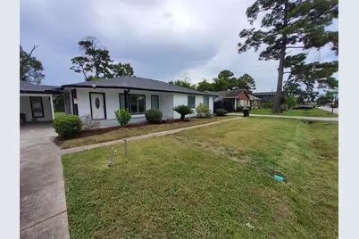 8609 Homewood Lane, Houston, TX 77028 - Photo 4