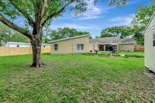 1002 S 2nd St, Ganado, TX 77962 - Photo 50