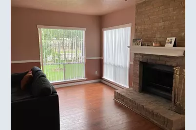 1839 Sherwood Forest Street, Houston, TX 77043 - Photo 6