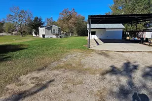 1305 Stowell St, Anahuac, TX 77514 - Photo 2