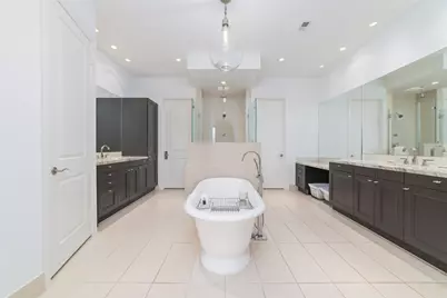 2221 Welch Street #201, Houston, TX 77019 - Photo 36