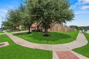 5335 Stoneridge Ct, Rosenberg, TX 77471 - Photo 4