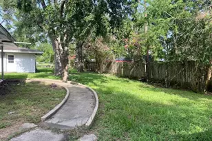 705 W Norris St, El Campo, TX 77437 - Photo 20