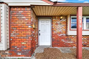 512 Harold Ln, Baytown, TX 77521 - Photo 4