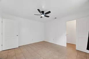 512 Harold Ln, Baytown, TX 77521 - Photo 22
