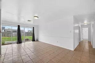 512 Harold Ln, Baytown, TX 77521 - Photo 10