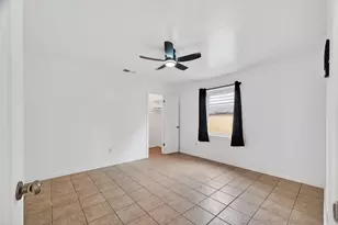 512 Harold Ln, Baytown, TX 77521 - Photo 20