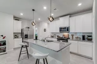 17514 Rosette Grass Dr, Conroe, TX 77385 - Photo 2