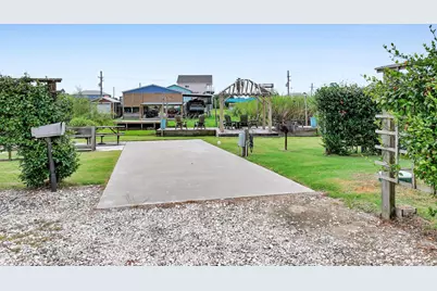 894, 896 S Crystal Beach Road, Crystal Beach, TX 77650 - Photo 24