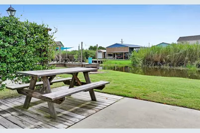 894, 896 S Crystal Beach Road, Crystal Beach, TX 77650 - Photo 18