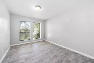 14315 Swanfield Dr, Houston, TX 77083 - Photo 16