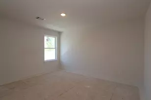 609 Falling Cave Dr, Willis, TX 77378 - Photo 10