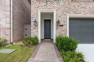106 Cinder Berry St, The Woodlands, TX 77384 - Photo 2