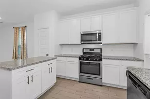 5742 Tabula Rasa Dr, Katy, TX 77493 - Photo 4