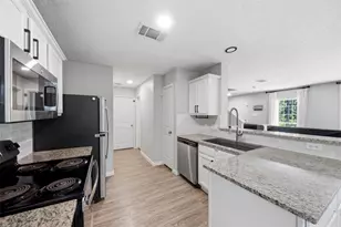 15011 Crockett Rd, Willis, TX 77378 - Photo 8