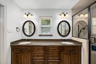 823 Pinesap Dr, Houston, TX 77079 - Photo 18