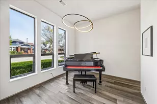 912 Teetshorn St, Houston, TX 77009 - Photo 10