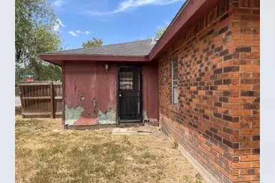 825 Tichenor Lane, La Feria, TX 78559 - Photo 12
