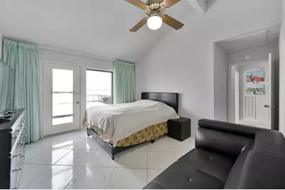 35 Lakeview Village, Conroe, TX 77356 - Photo 18